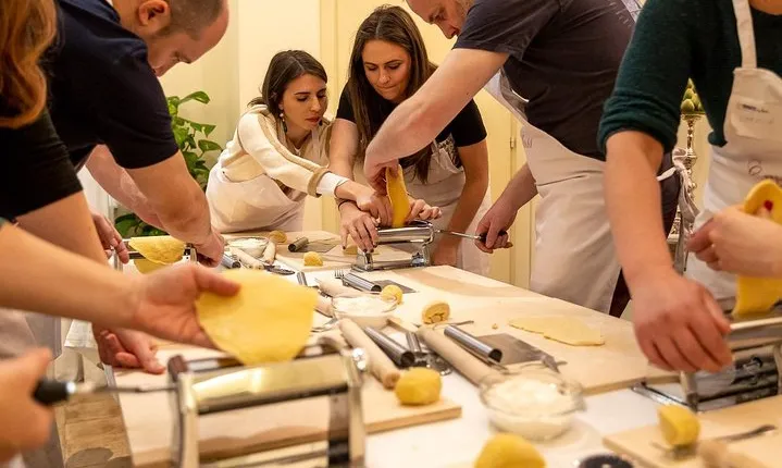Share your Pasta Love: Small group Pasta and Tiramisu class in Terni