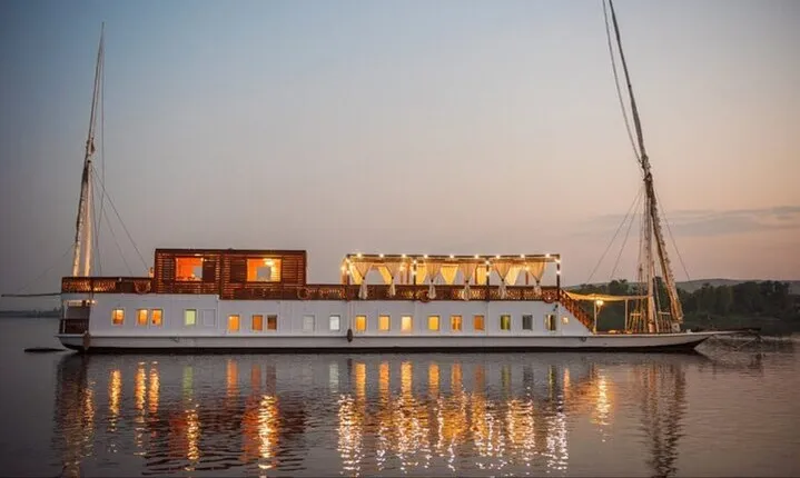 5 Days Dahabiya Nile River Cruise Luxor to Aswan Private Tour