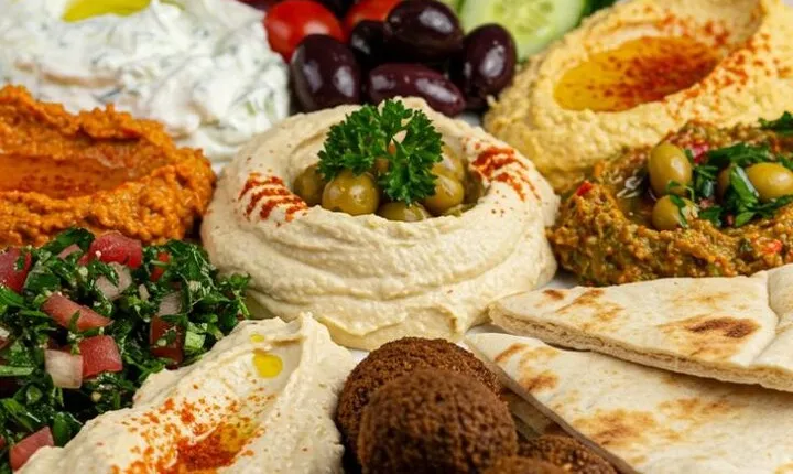 Authentic Vegetarian Food Tour in Athens