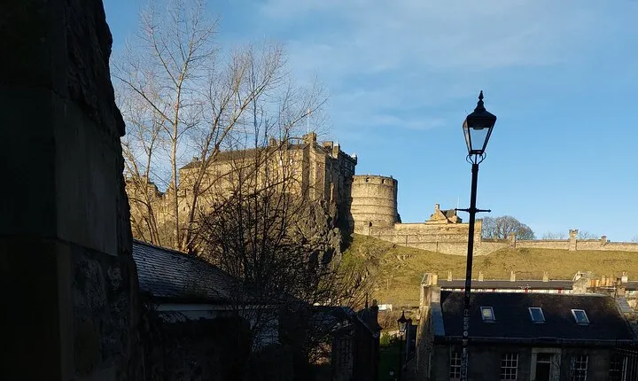 Interactive Treasure Hunt of Edinburgh's Secrets