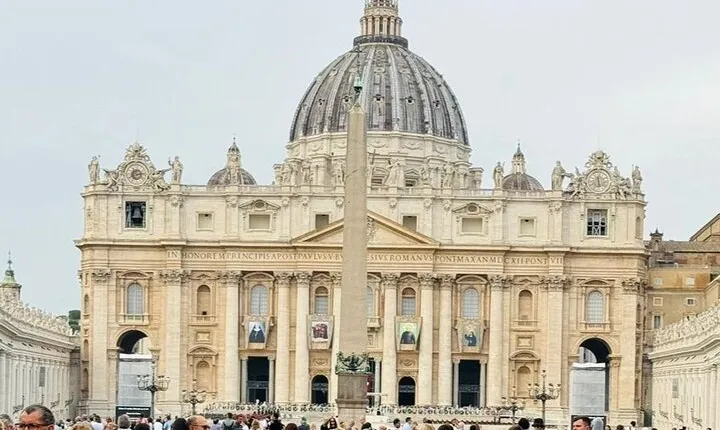 Skip The Line vatican museums and sistine chapl and St_peter Ba