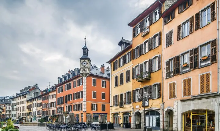 Explore Chambéry in 60 minutes with a Local