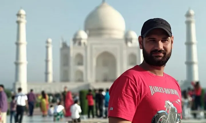 Historical same day trip Delhi to Agra by car