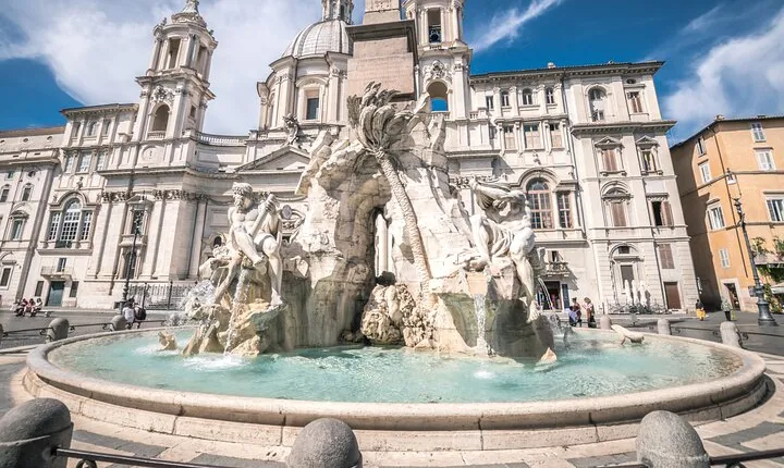 Exploring the Heart of Rome: Squares of Rome Walking Tour