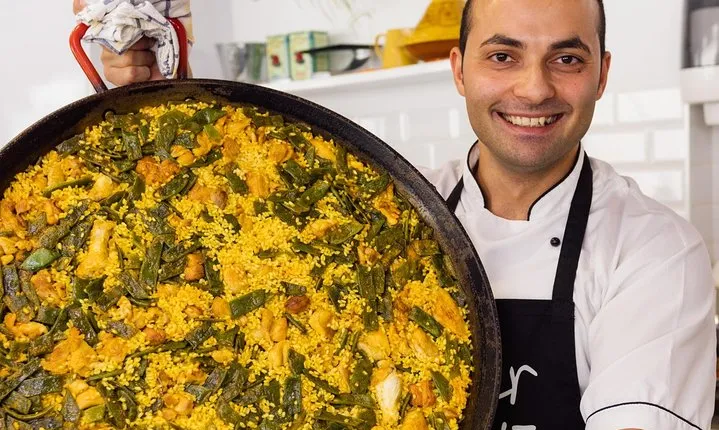 Spanish Cooking Class & Triana Market Tour in Sevilla