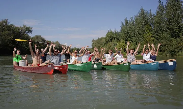 4-hours tour Rafting from Hainburg to Bratislava