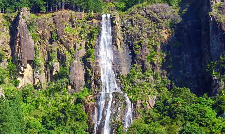 All inclusive - The Highest Waterfall Bambarakanda Trekking