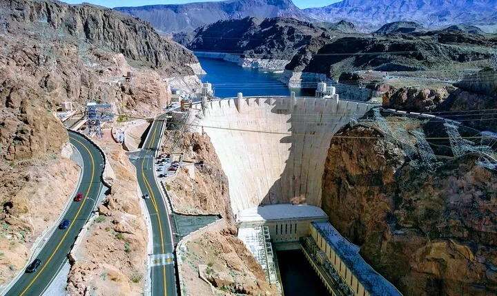 Private Tour: Hoover Dam w/ Optional Generator Tour from Vegas