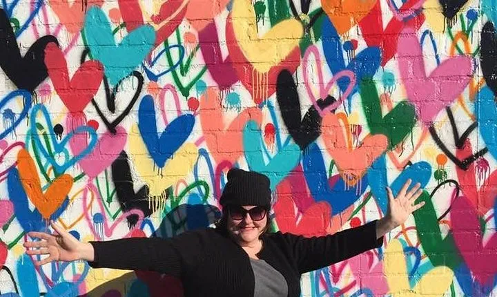 Pose by Unique sites in LA and become Instagram Famous