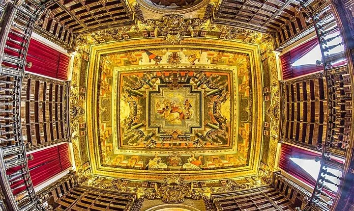 University of Coimbra guided tours without queue