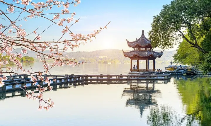 All-inclusive Customized Hangzhou Layover Tour