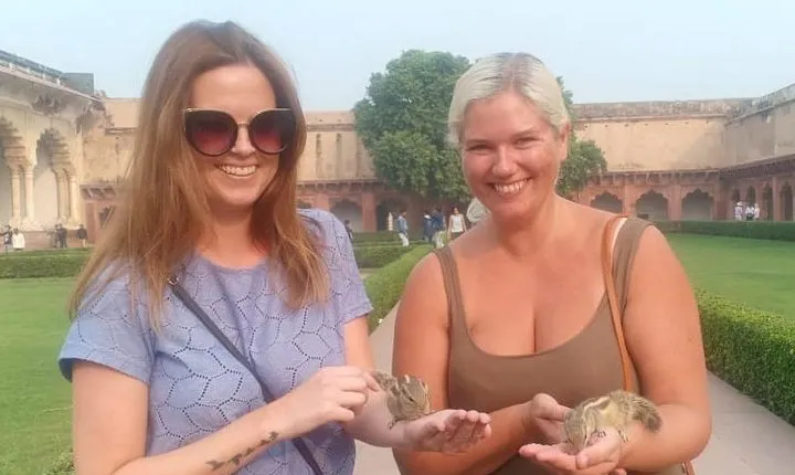  All Inclusive: Same day Taj Mahal Tour From Delhi 