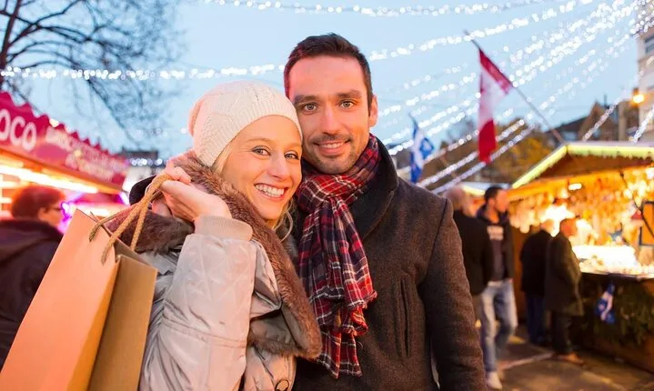 Private Enchanting Christmas Walk Through Inverness