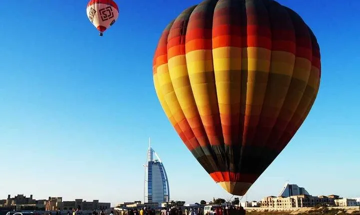 Dubai Beautiful Desert By Hot Air Balloon