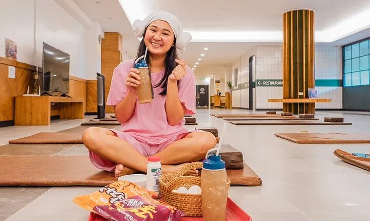 Korean bath house Jimjilbang experience (women only)