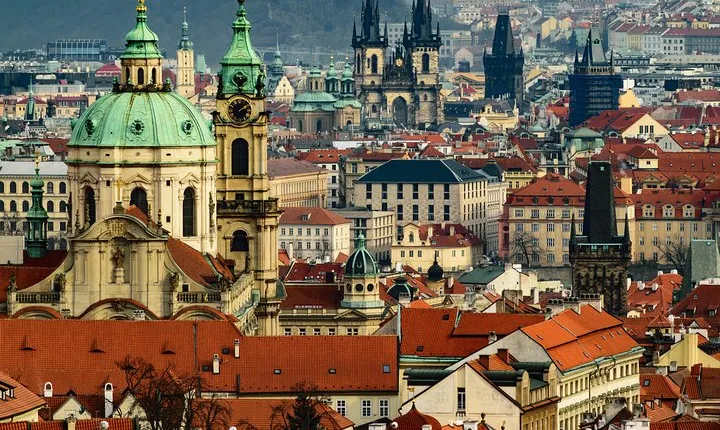 Architectural Prague: Private Tour with a Local Expert