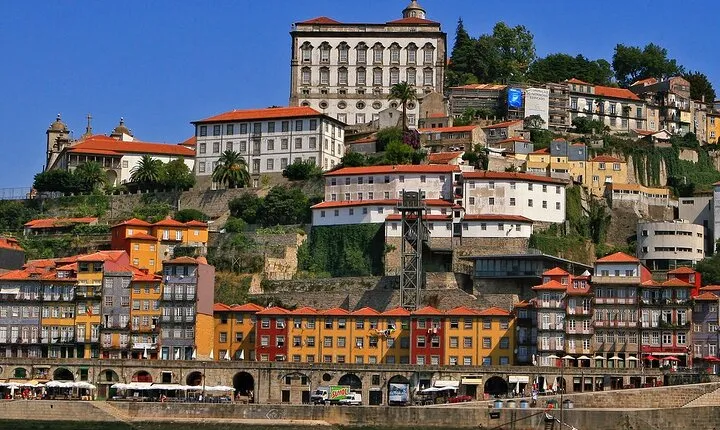 Oporto Private 4-hours Tour with Hotel Pickup