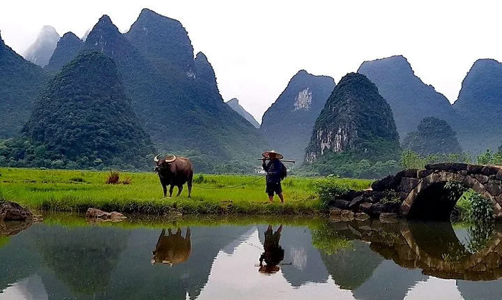 Guilin Yangshuo Day tour from Guangzhou by Round Way Bullet Train