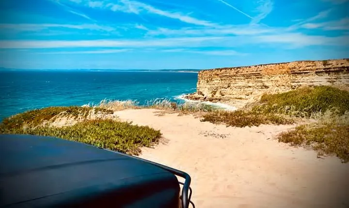 Private Arrabida and Sesimbra 4x4 Hidden Gems Tour from Lisbon