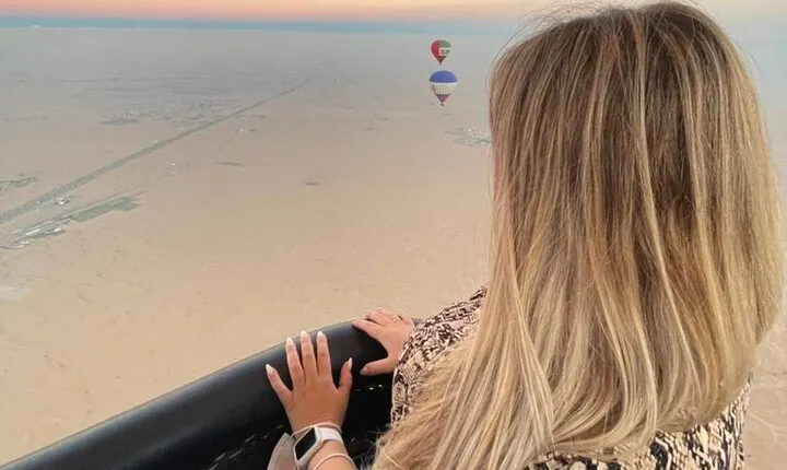 Hot Air Balloon Flight over the Dubai Desert