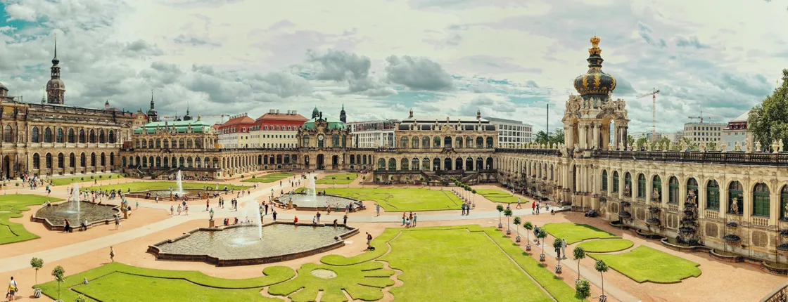 Full-day Dresden trip with tour of Zwinger from Prague