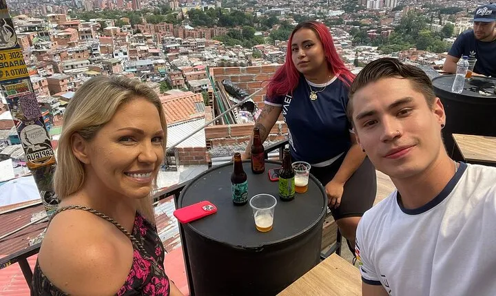 The Real Comuna 13 Graffiti Tour w/ Local Flavors