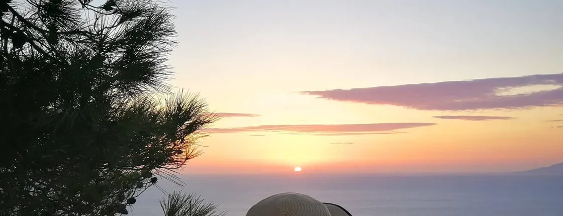 Santorini sunrise private tour