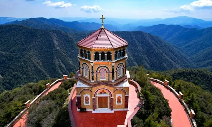 Troodos Peaks & Mountain Flavors Day Tour from Paphos