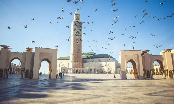 Splendorous Romantic Walking tour in Casablanca