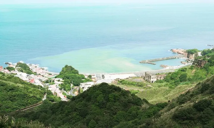 Yehliu Geopark, Jiufen, Shifen, and Golden Waterfall Day Tour