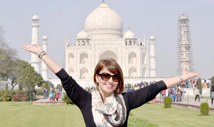 Agra & Taj Mahal Sunrise Private Tour from Delhi