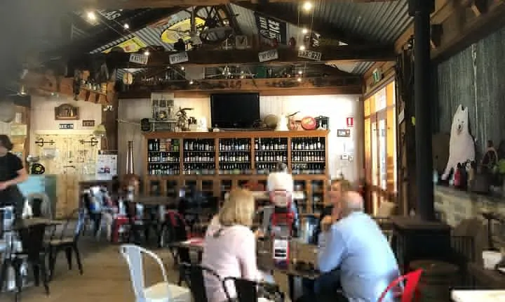 Beer, Wine and Gin (The Ultimate Tastings.)