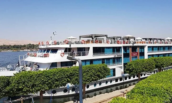 Le Fayan Nile Cruise