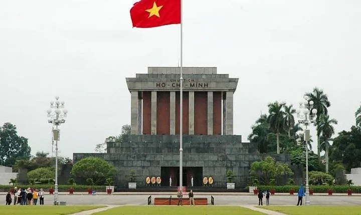 Private Full Day Highlights Sightseeing of Hanoi City 