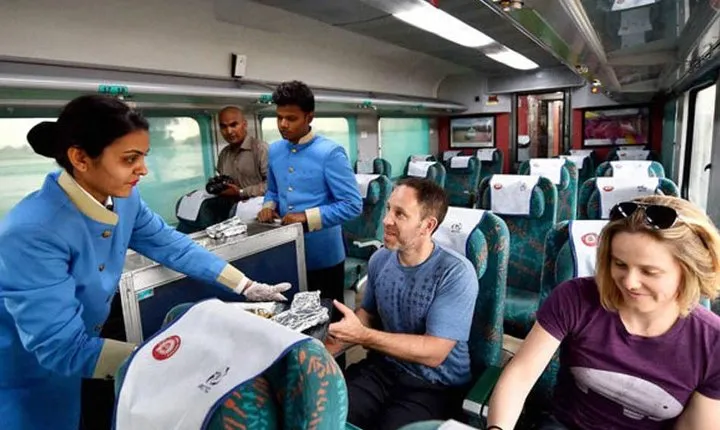 Taj Mahal Tour By Train With 5 Star Hotel Lunch