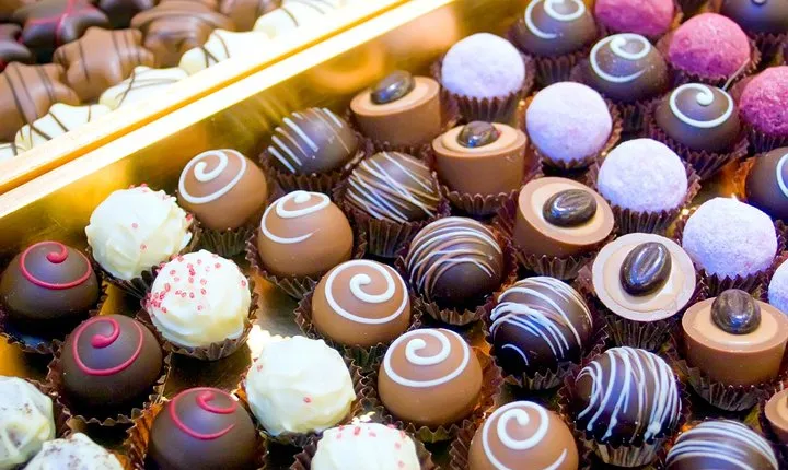 Paris Food Tour Small-Group Gourmet Experience with Lunch & Wine Tasting