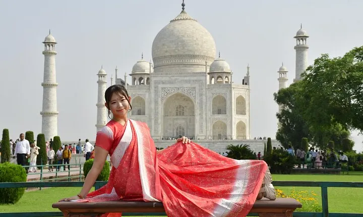 Full Day Tour of Taj Mahal and Agra Fort from Delhi