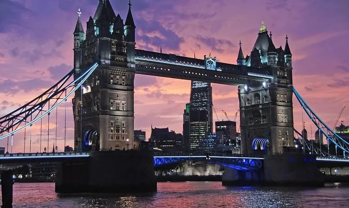 London by Night private Tour