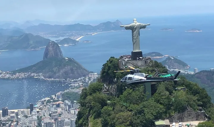 Helicopter Flight - Wonderful City - RJ (Private Flight - 4 people)