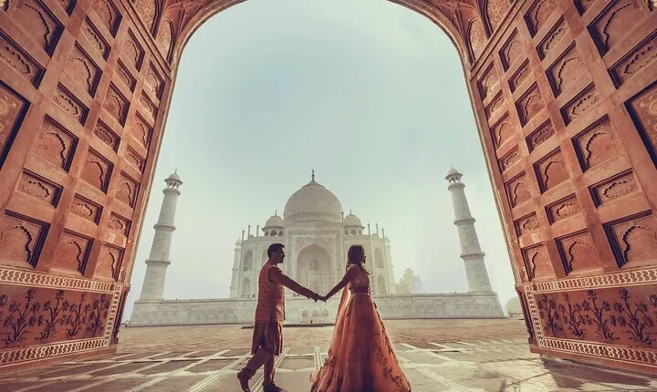Skip-The-Line Taj Mahal Sunrise Private Tour from Delhi