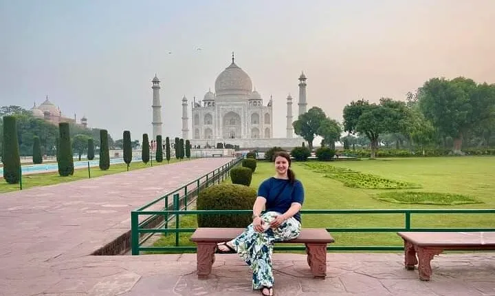 All inclusive - One day tour of tajmahal from delhi by car 