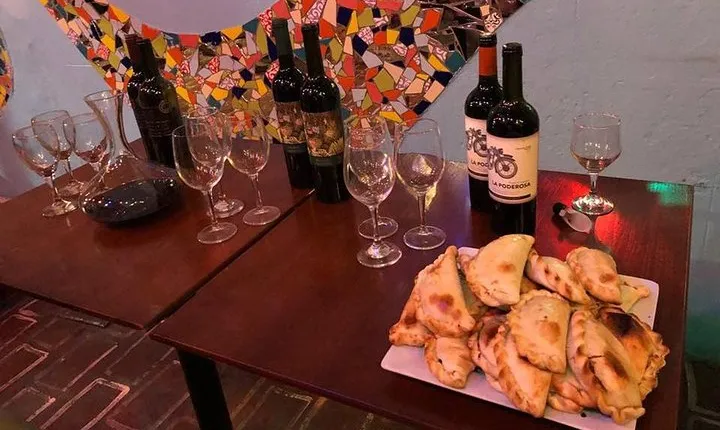 Tango Lesson and Wine Tasting in Buenos Aires, Argentina
