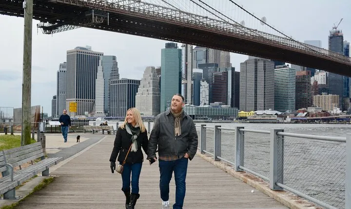 Private Tour of Brooklyn Bridge and neighborhoods with PhotoShoot
