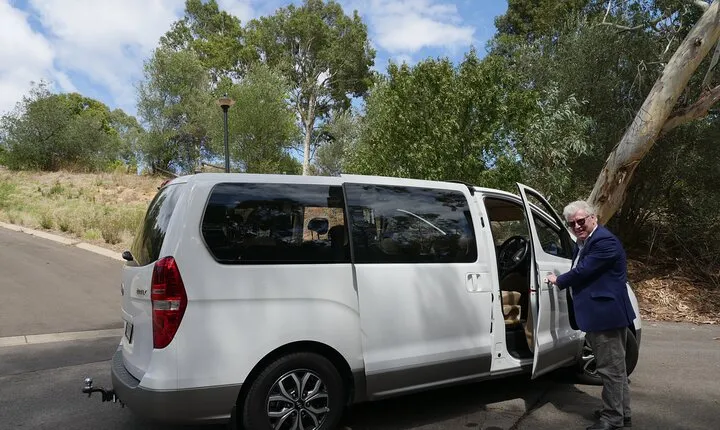 Adelaide Hills Wine Tour