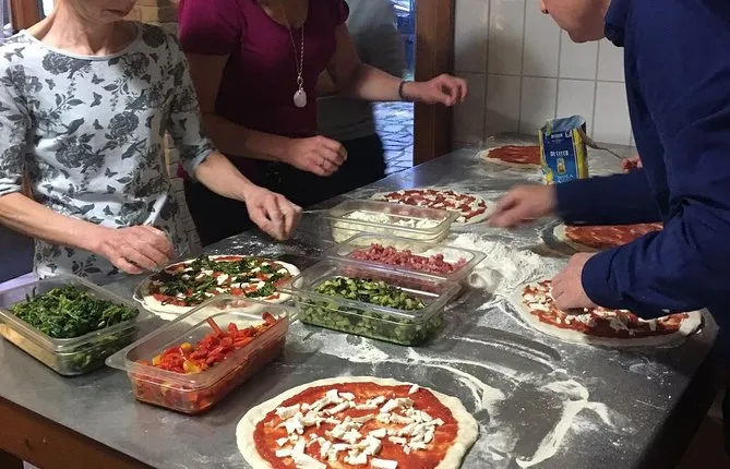 Let's make pizza together