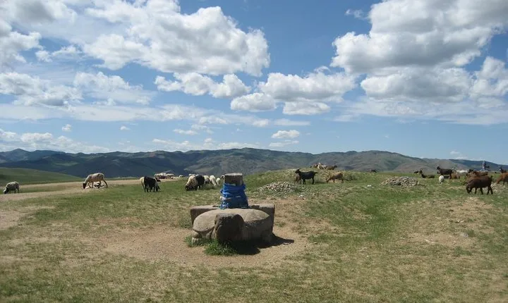 Mini Gobi and the ancient capital Kharkhorin - 4 days