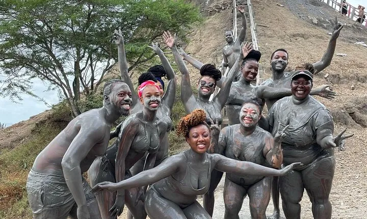 Tour of Totumo Volcano with Visit to Galerazamba and the Pink Sea