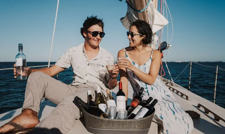 2-Hour Sunset Sailing With Wine In Stock Island