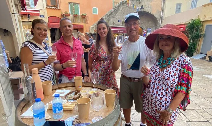 Private food tour of Saint Tropez with your tropezienne guide