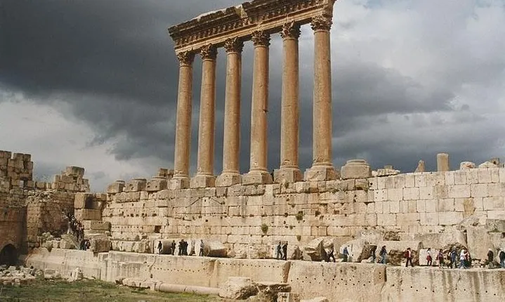Private Anjar and Baalbek Tour from Beirut with Departure Ticket